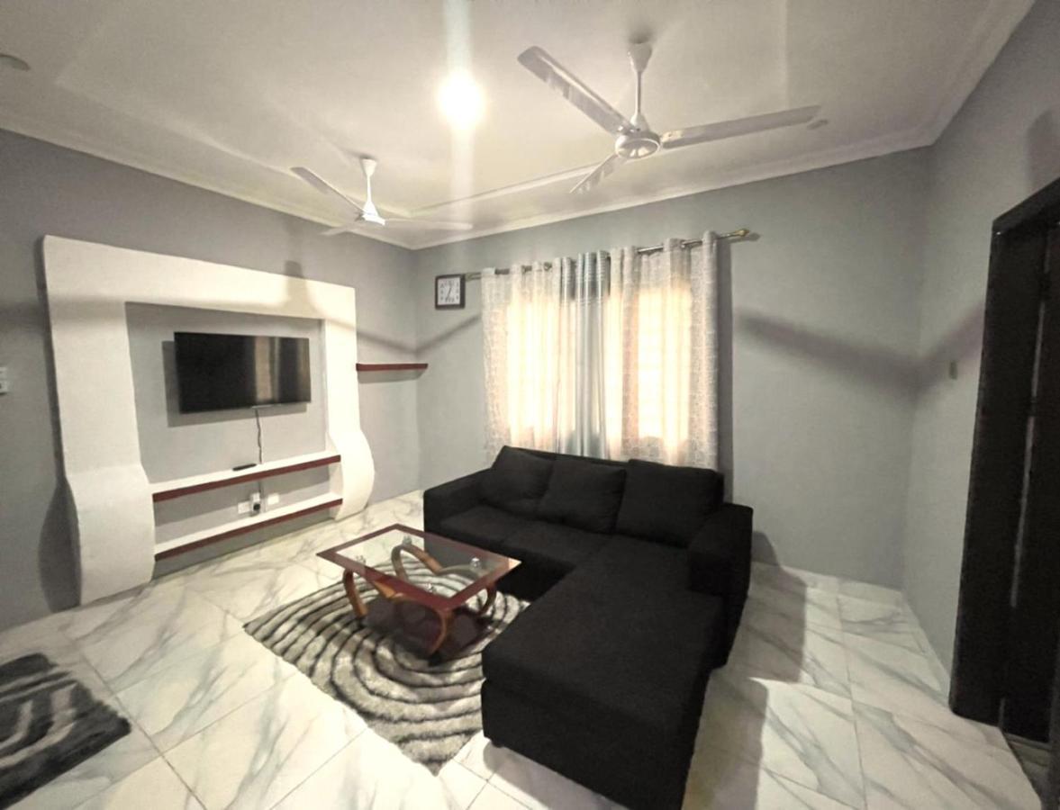 Detouz Lodging Apartment Акра Екстериор снимка