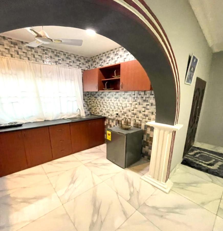 Detouz Lodging Apartment Акра Екстериор снимка